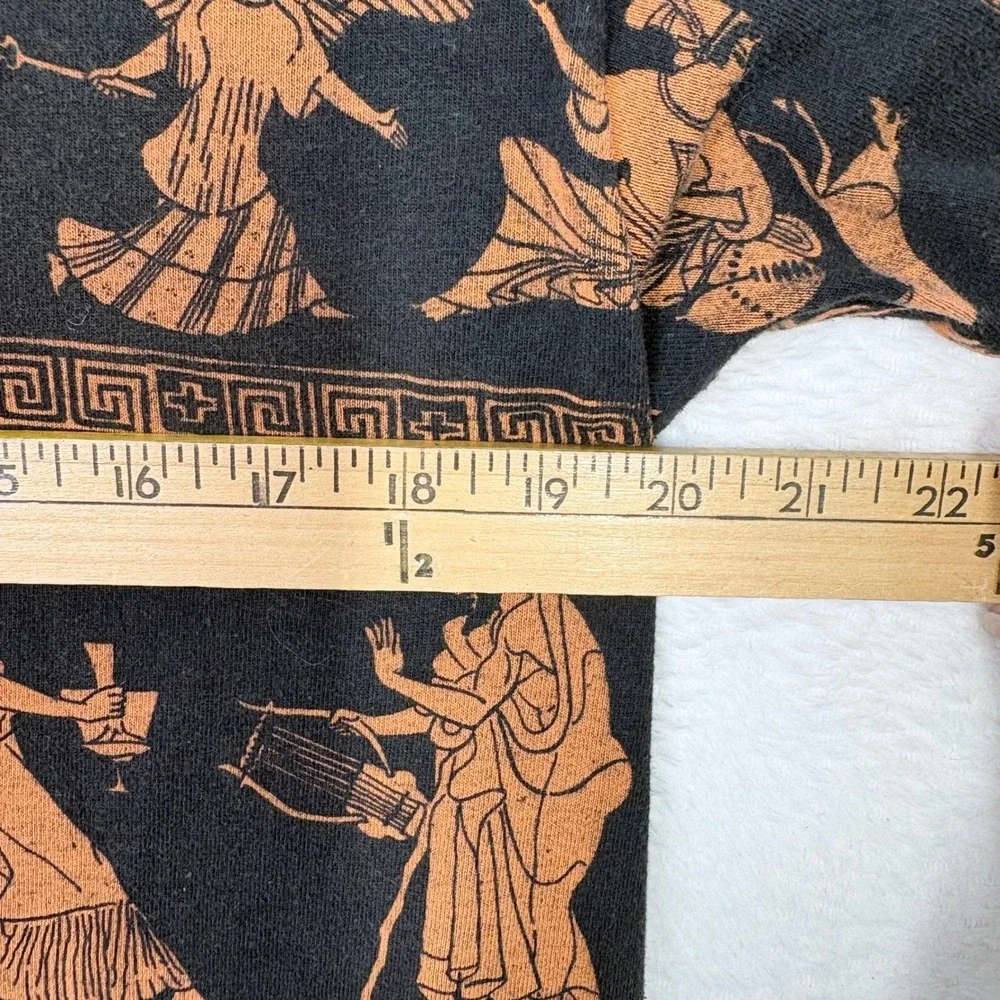 Vintage 90s Fruit of the Loom Greek Mythology All Over Print T-Shirt Large Black